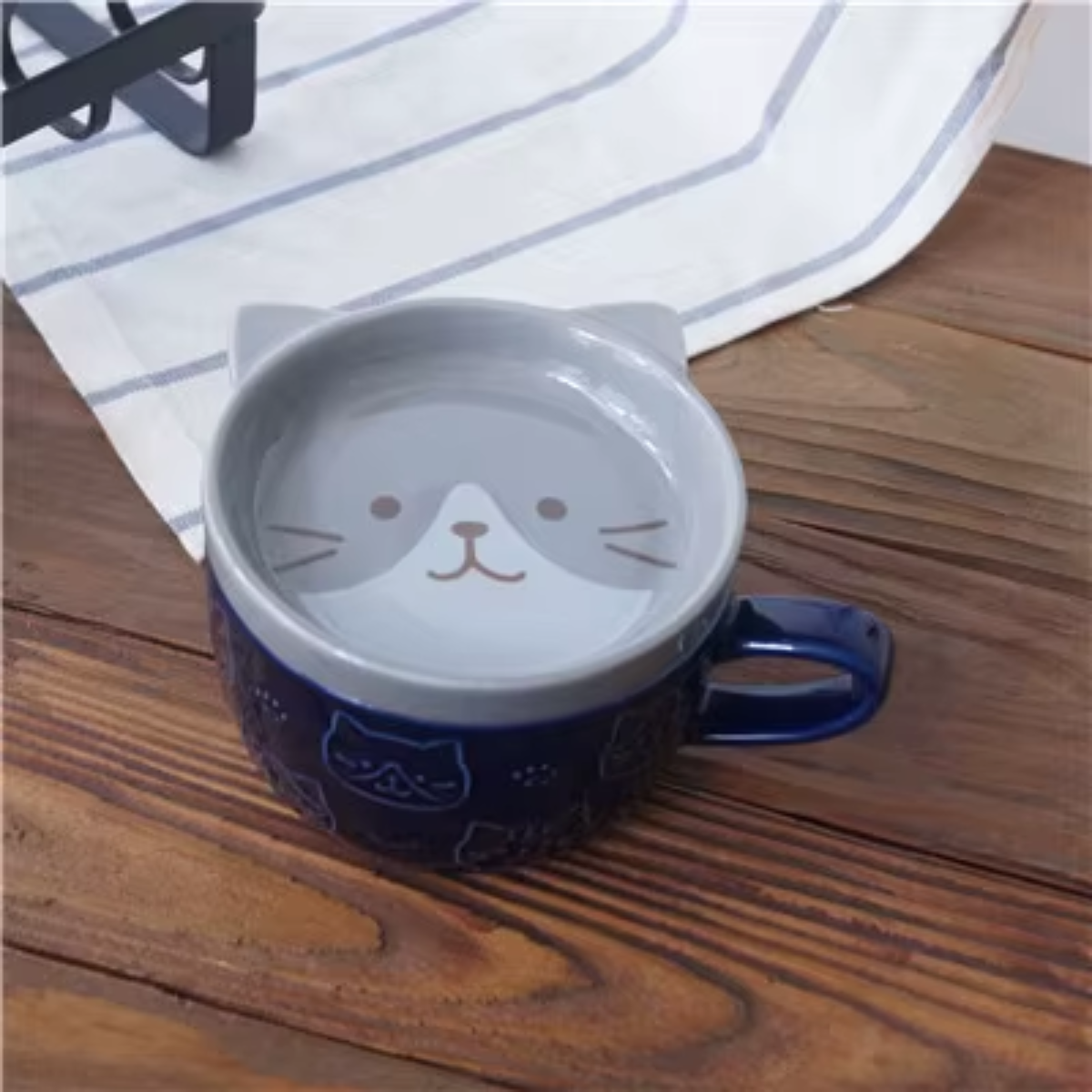 Japanese Happy Kitten Ceramic Cat Mug with Lid